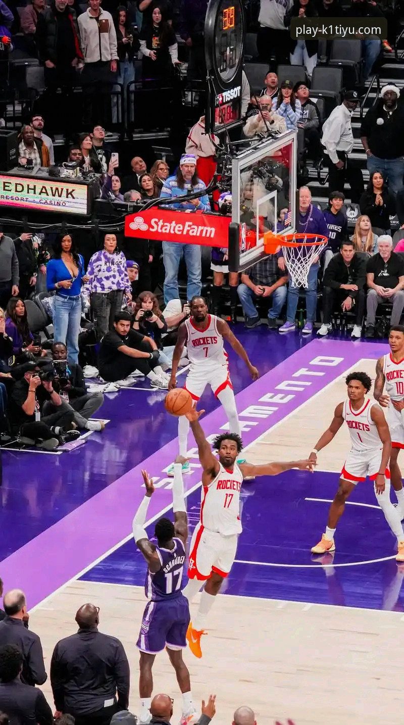 火箭大胜尼克斯取得三连胜，k1体育用户如何深度体验这场NBA焦点战？